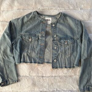 Cropped Zara Denim jacket